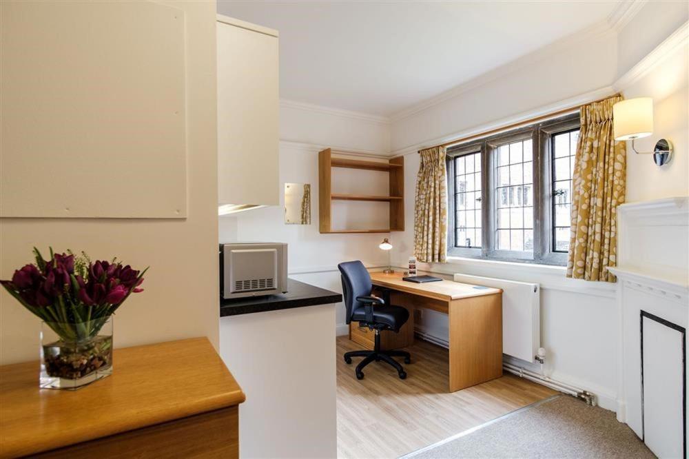 Westminster College Hotel CBG Eksteriør billede