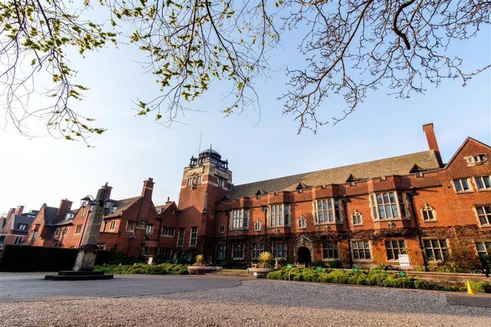 Westminster College Hotel CBG Eksteriør billede