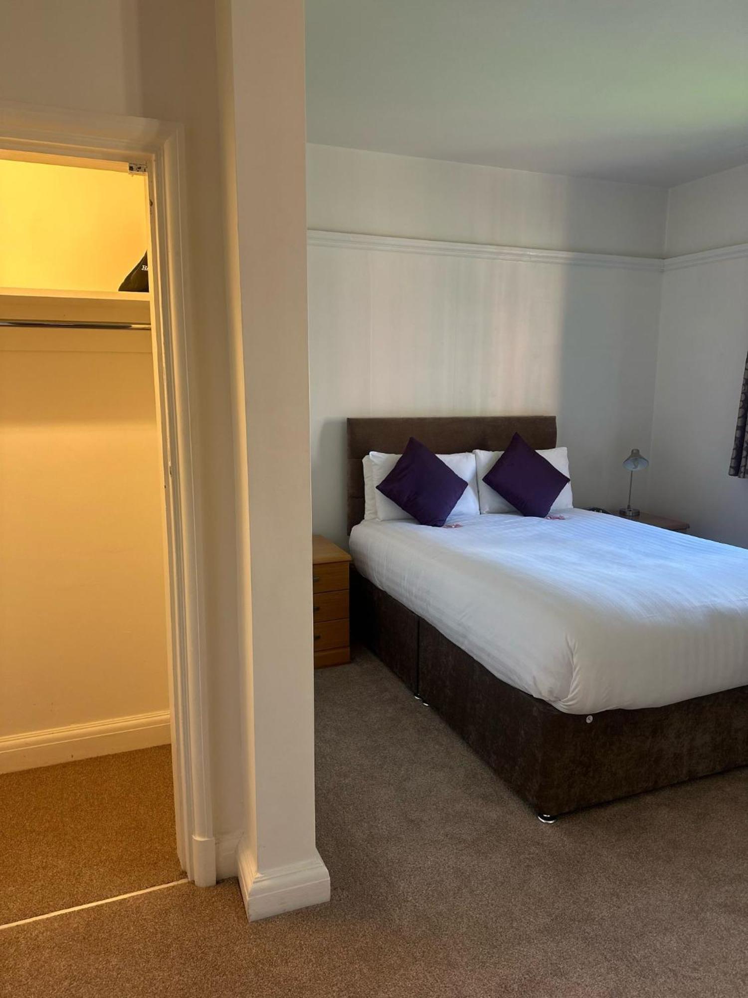 Westminster College Hotel CBG Eksteriør billede